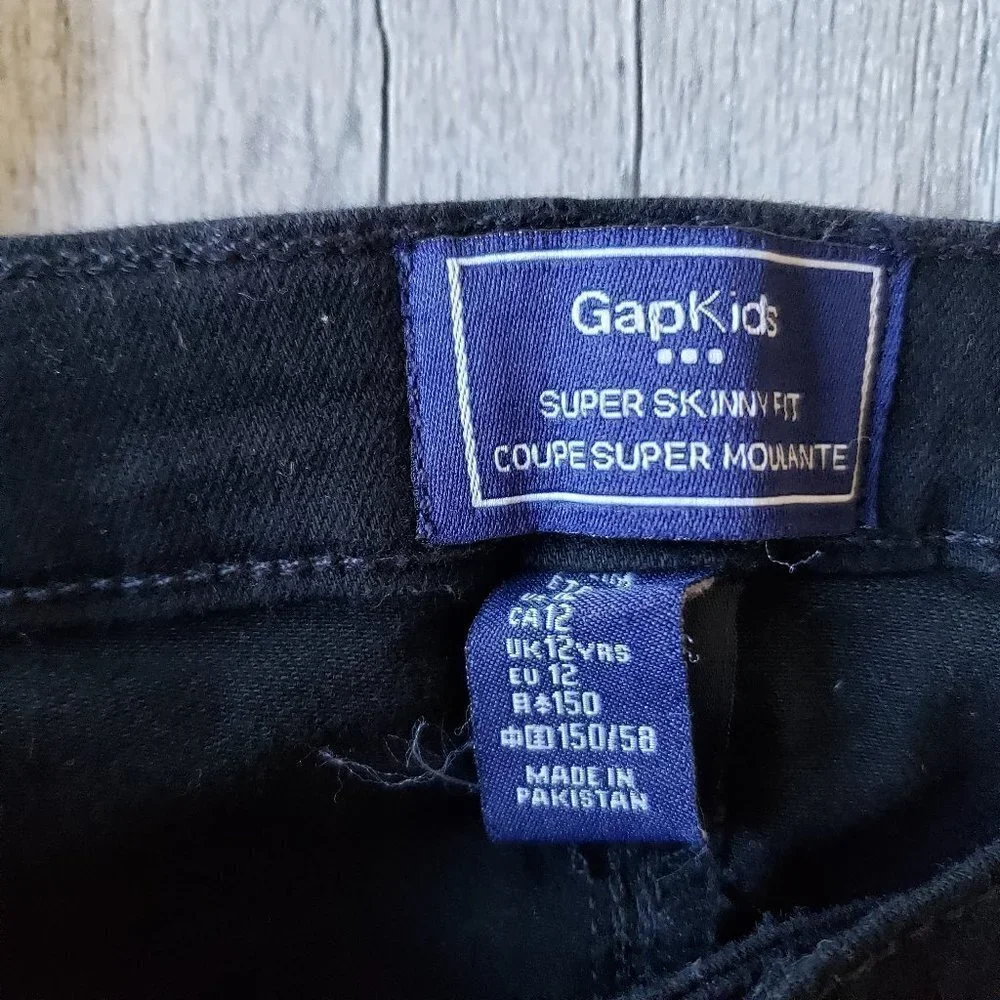 GAP black super